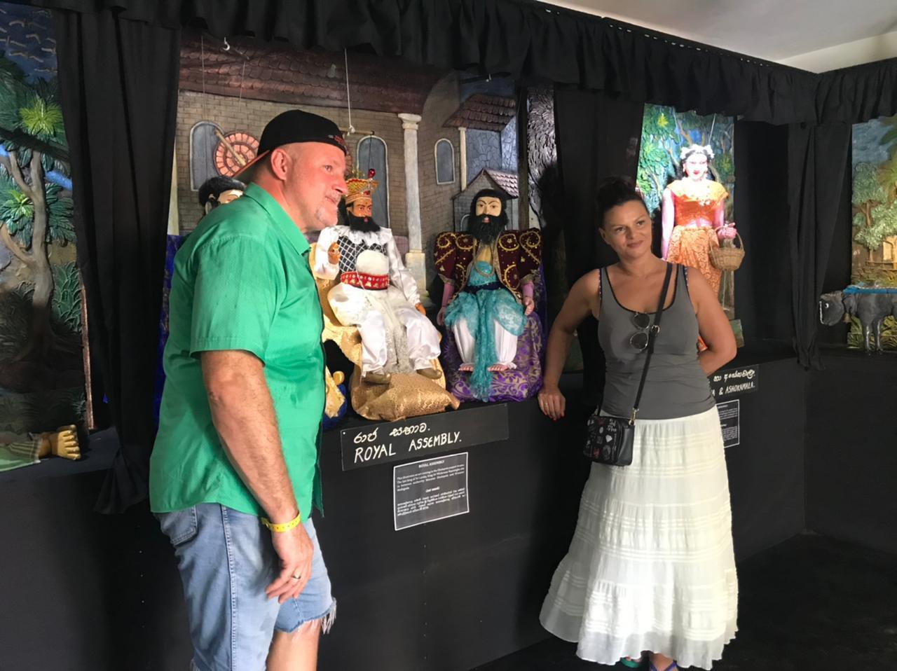 Guides & Tours Carousel 13